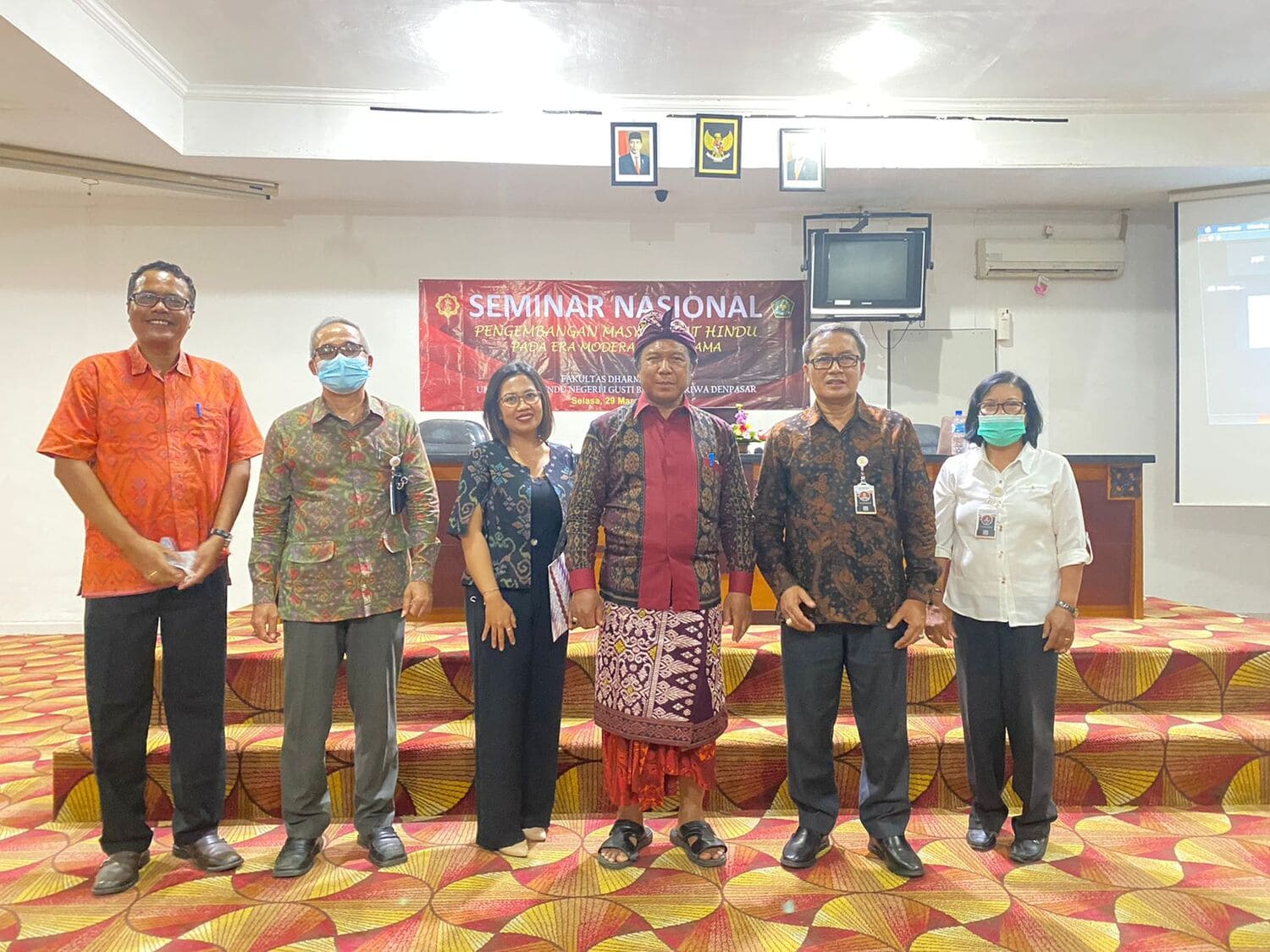 Seminar Nasional Moderasi Beragama Fakultas Dharma Duta 2022