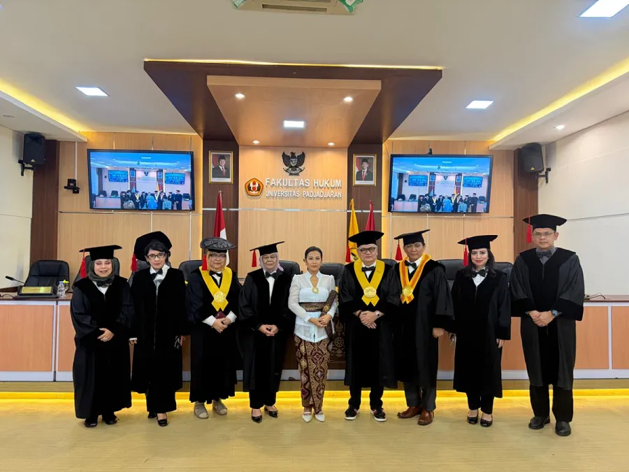 IKUTI SIDANG PROMOSI DOKTOR FH UNPAD DOSEN  UHN IGB SUGRIWA RAIH GELAR DOKTOR BIDANG HUKUM  